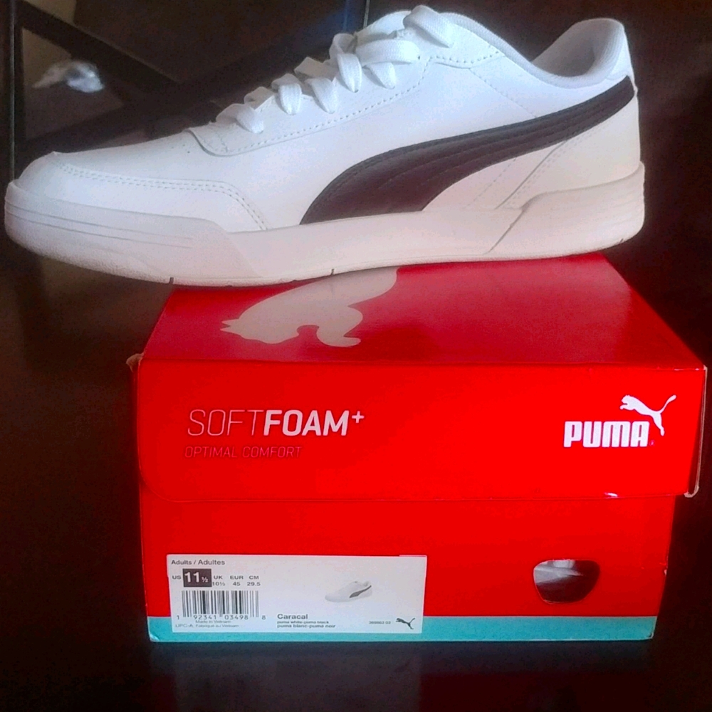 Sports shoe